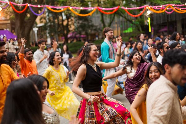 S2-26_DU_Diwali_Web_1200x800px.jpg